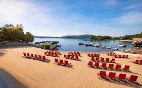 Depe Dene Lakeside Resort